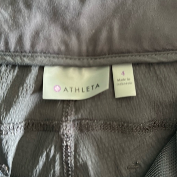 Athleta Trekkie Cargo Short 4" Flint Gray - Picture 4 of 5